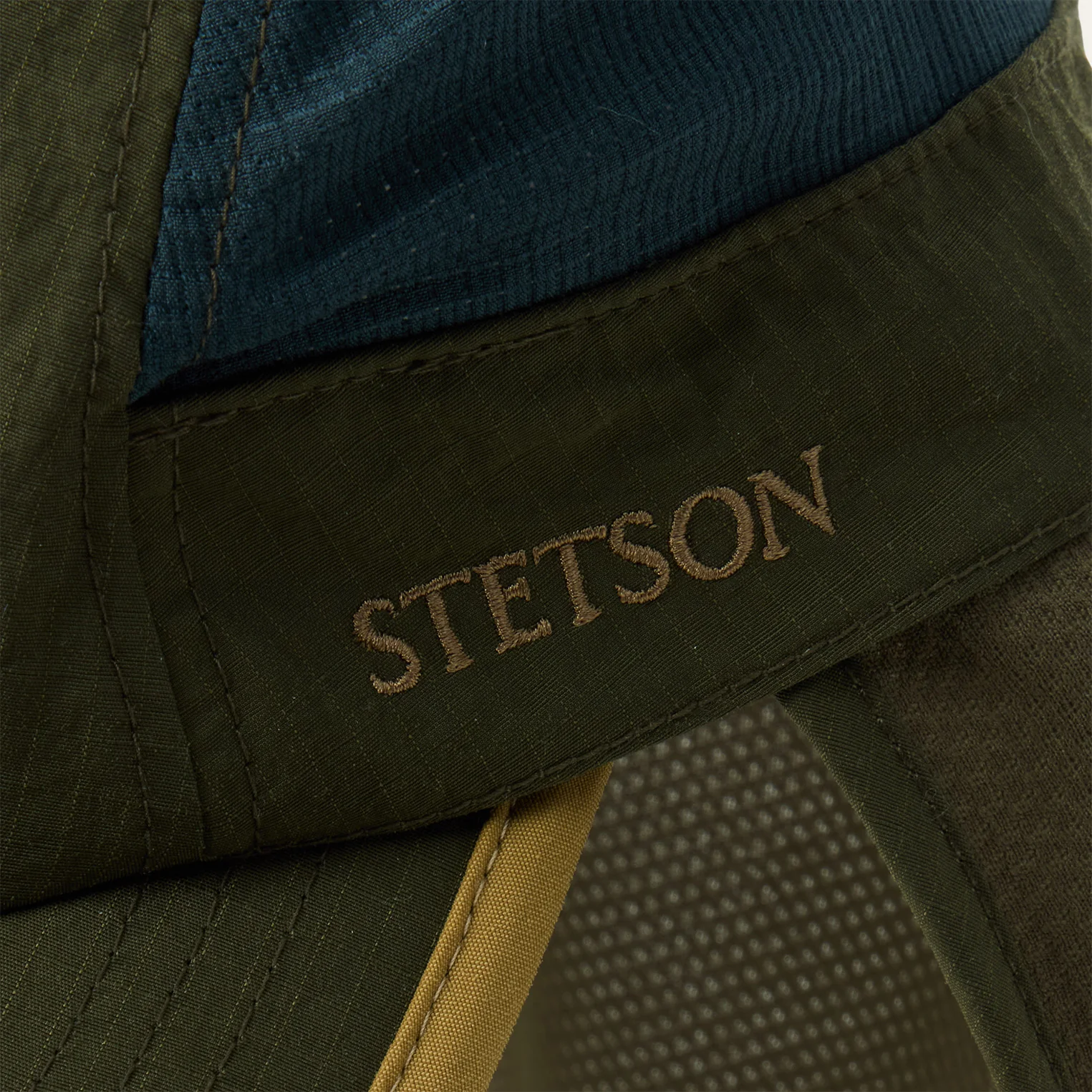 414-sunshade-cap-with-neck-flap-7.webp Sunshade Cap With Neck Flap
