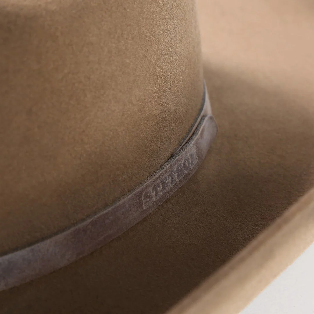 657-boss-of-the-plains-6x-cowboy-hat-10.webp Boss of the Plains 6X Cowboy Hat
