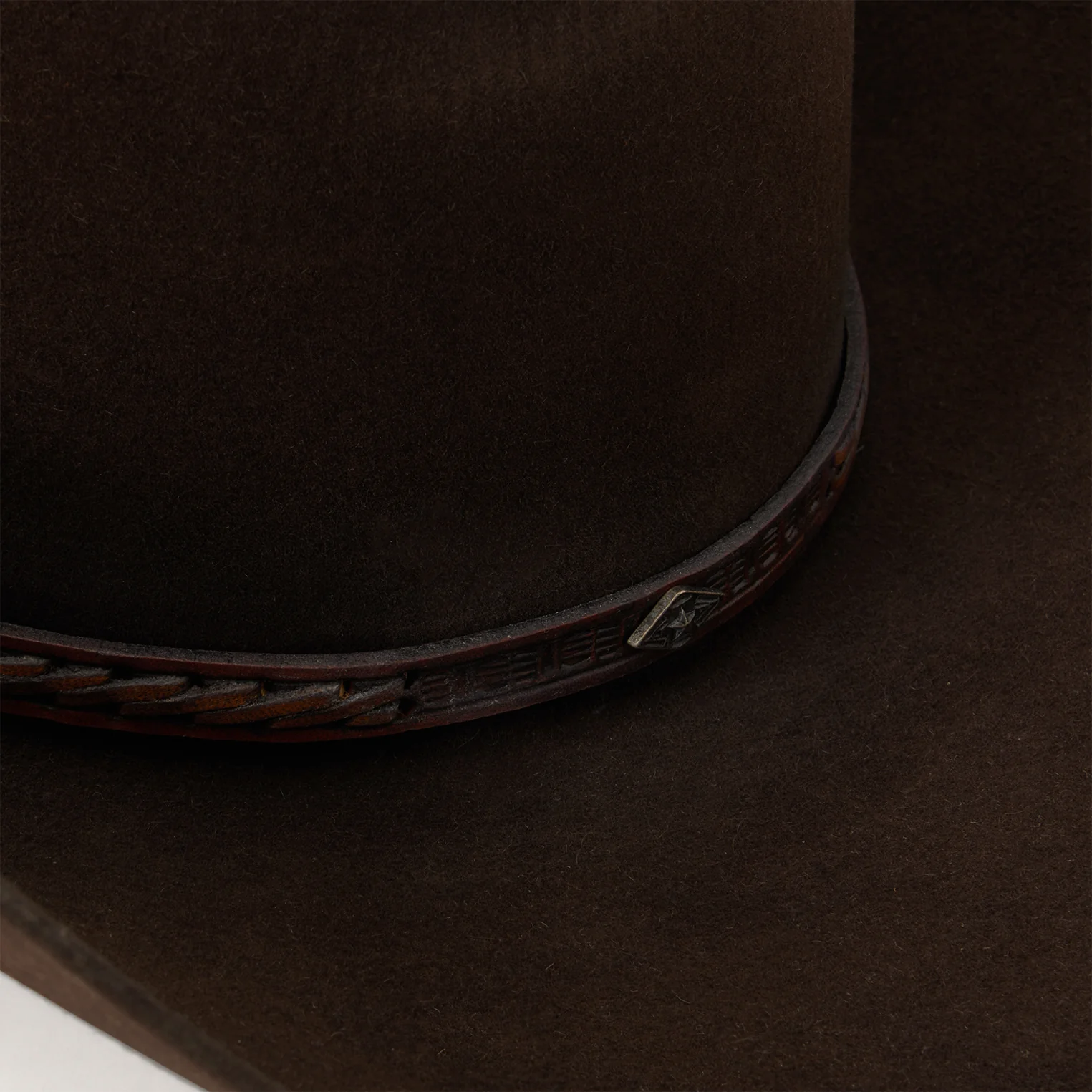 657-boss-of-the-plains-6x-cowboy-hat-14.webp Boss of the Plains 6X Cowboy Hat